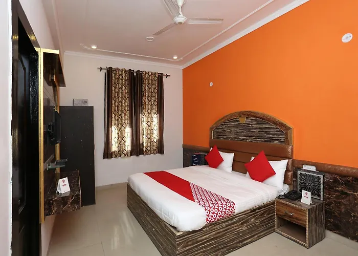 Super Hotel O Shree Radha Resort